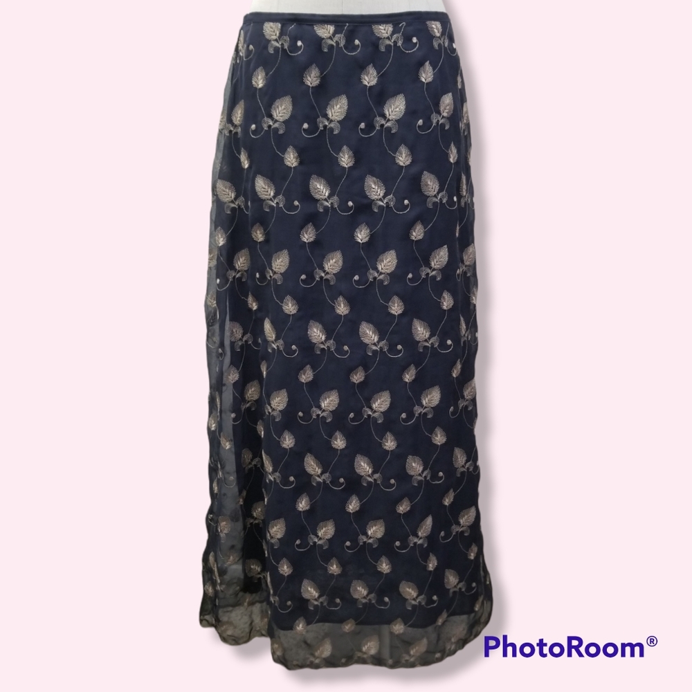 EXPRESS Maxi Leaf Pattern Skirt Size 9/10